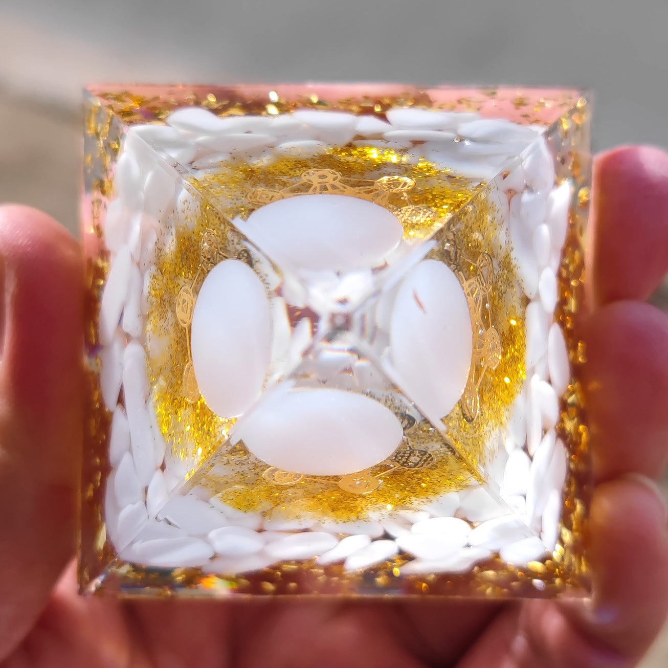 Crystal Ball Stone Pyramid Resin Home Decor Ornament