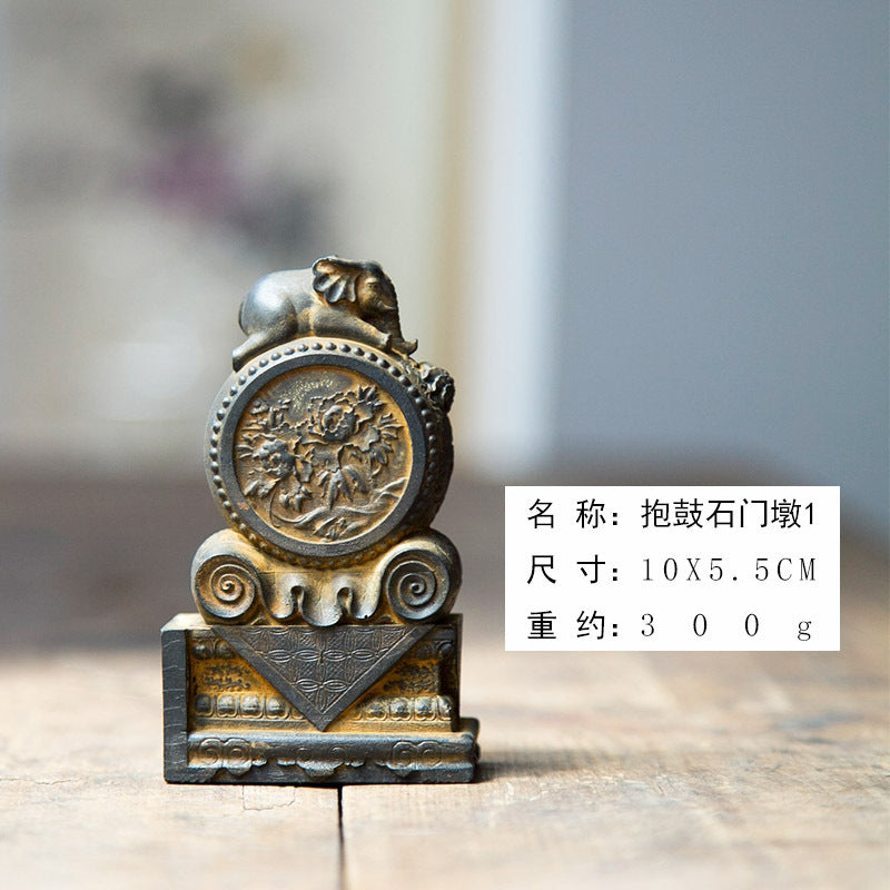 New Chinese-Style National-Inspired Cast Iron Imitation Drum Stone Doorstop Desktop Ornament, Handcrafted Tea Pet in Natural Finish