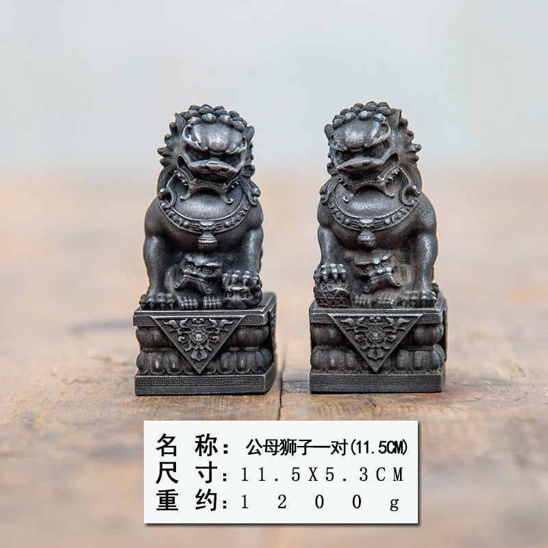Mini Chinese-Style Rust-Iron Stone Lion Creative Desktop Ornament for Office Decor