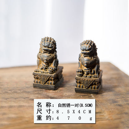 Mini Chinese-Style Rust-Iron Stone Lion Creative Desktop Ornament for Office Decor
