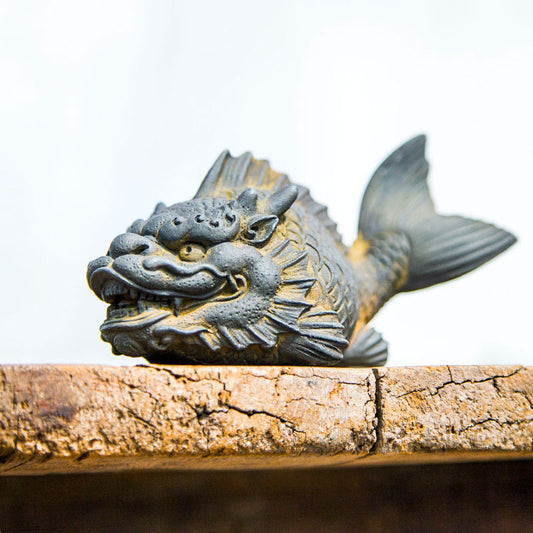 New Chinese-Style Creative Arowana Craft Ornament: Study Decor, Tea Pet, Handcrafted Cast Iron-Style Home Decoration