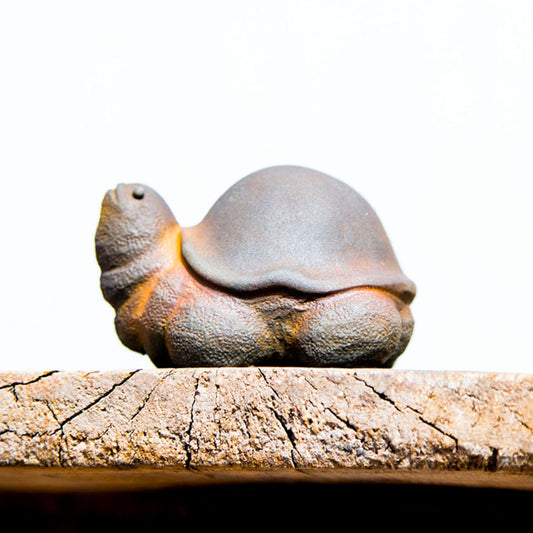 New Chinese-Style Creative Adorable Mini Turtle Ornament: Personalized Decor for Study, Tea Pet, Handcrafted Cast Iron-Style Home Decoration