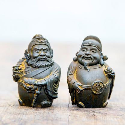 Innovative New Chinese Fashion Faux Cast Iron Rust Mini Desktop Figures of Wen Wu Cai Shen (Gods of Wealth)