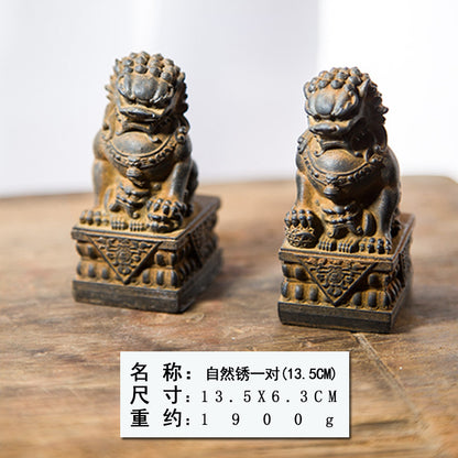 Mini Chinese-Style Rust-Iron Stone Lion Creative Desktop Ornament for Office Decor