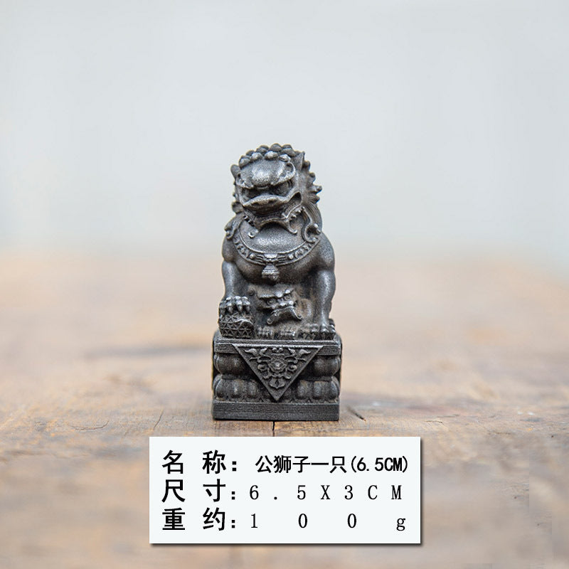 Mini Chinese-Style Rust-Iron Stone Lion Creative Desktop Ornament for Office Decor