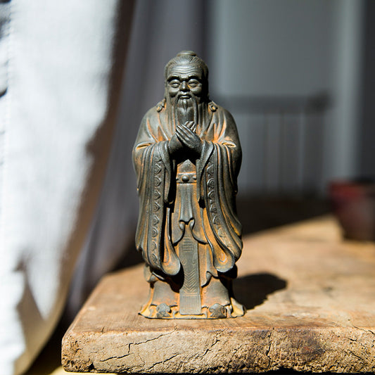 Cast Iron Confucius Figure in Neo-Chinese Style with Natural Rust Finish for Desktop Decoration