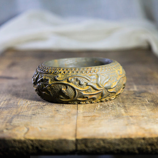 Chinese-Style New Oriental Lotus Vine Ashtray Made of Cast Iron