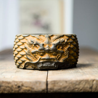 Chinese Cast-Iron Style Dragon Head Ashtray, Vintage Rustic Iron Craft with Dragon Pattern, Handcrafted Retro Ashtray with Natural Rust Finish