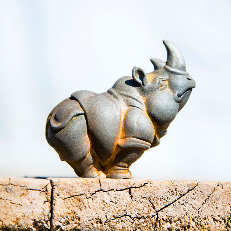 Innovative Rust Mini Rhino Animal Desktop Ornament Made of Faux Cast Iron