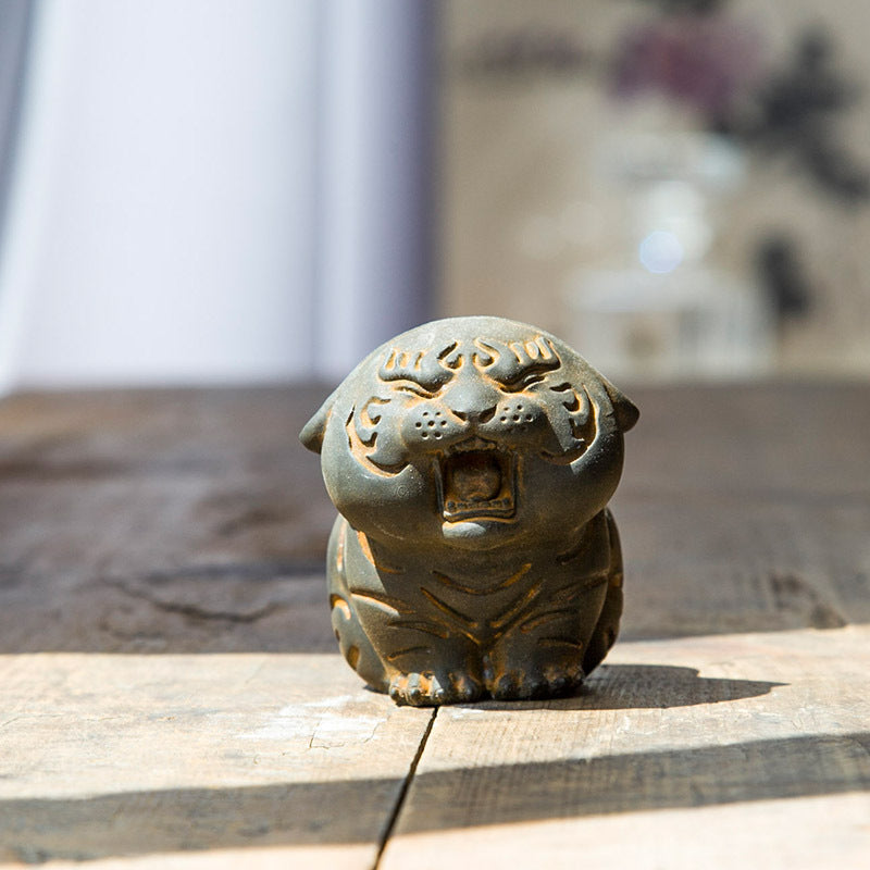 Handmade Sculpture, Creative Faux Cast Iron Mini Tiger Figurine, Chinese Zodiac Tiger, Cute Desktop Ornament