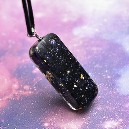 Handmade Crystal Chip Resin Pendant Pendant Necklace