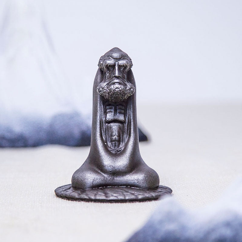 New Chinese-Style Zen Figurine: Dharma Patriarch Desktop Ornament with Rusted Cast-Iron Finish