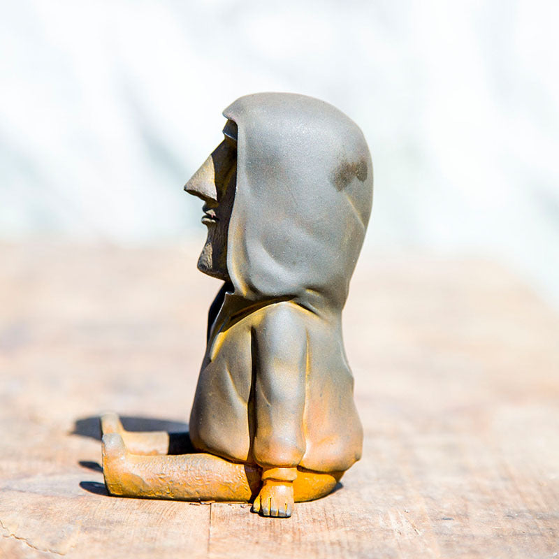 Faux Cast-Iron Easter Sitting Figure in the Nordic Style: Handmade Desktop Decoration for Study, Living Room, and Tea Table