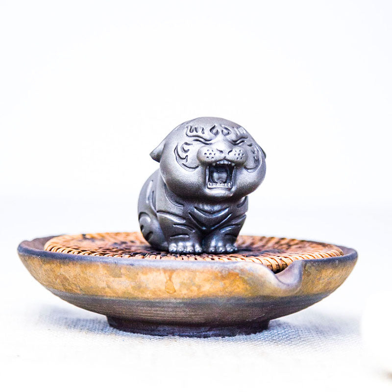 Handmade Sculpture, Creative Faux Cast Iron Mini Tiger Figurine, Chinese Zodiac Tiger, Cute Desktop Ornament