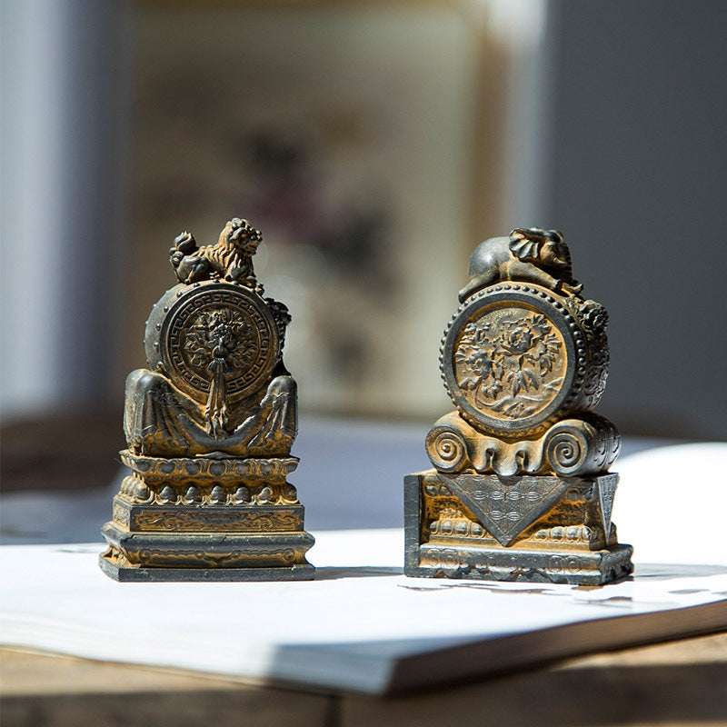 New Chinese-Style National-Inspired Cast Iron Imitation Drum Stone Doorstop Desktop Ornament, Handcrafted Tea Pet in Natural Finish