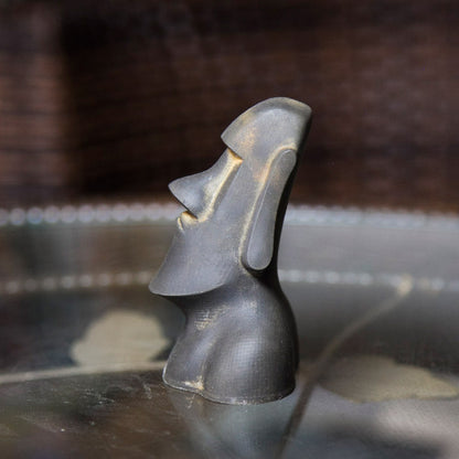 Nordic Creative Easter Island Moai Statue Craft Ornament, Handcrafted Small Decoration for Living Room or Office Desk Decor