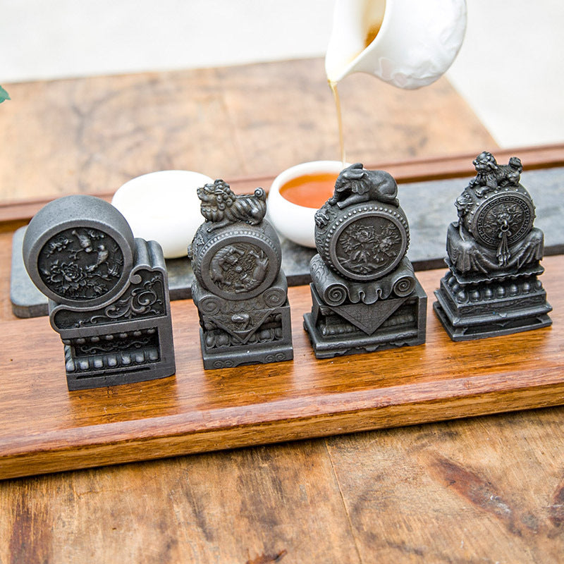 New Chinese-Style National-Inspired Cast Iron Imitation Drum Stone Doorstop Desktop Ornament, Handcrafted Tea Pet in Natural Finish