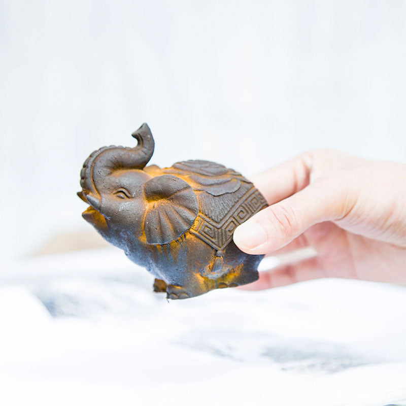 New Chinese-Style National-Inspired Fortune Elephant Ornament, Handcrafted Cast Iron-Like Decor for Study, Tea Pet, and Home Display Craft
