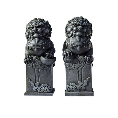 Wealth-Attracting Divine Beast Resin Craft Decoration: Chinese Ingenious Cast-Iron Lion Desktop Ornament