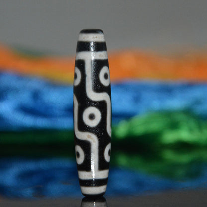 Nine-Eyed Tibetan Agate Chalcedony Dzi Bead Collarbone Pendant Necklace