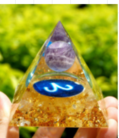 Twelve Zodiac Crystal Ball Stone Pyramid Resin Ornament