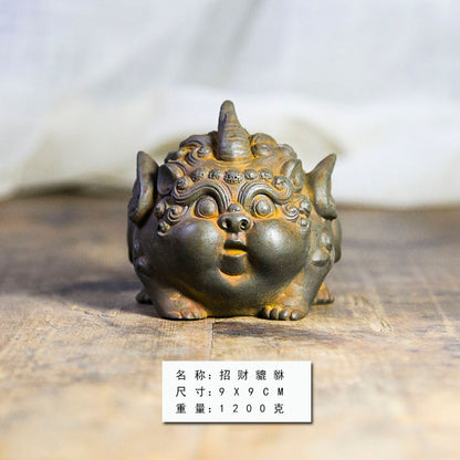 Adorable Pi Xiu figurine in a creative Chinese style, handmade as a desktop ornament
