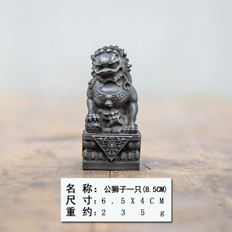Mini Chinese-Style Rust-Iron Stone Lion Creative Desktop Ornament for Office Decor