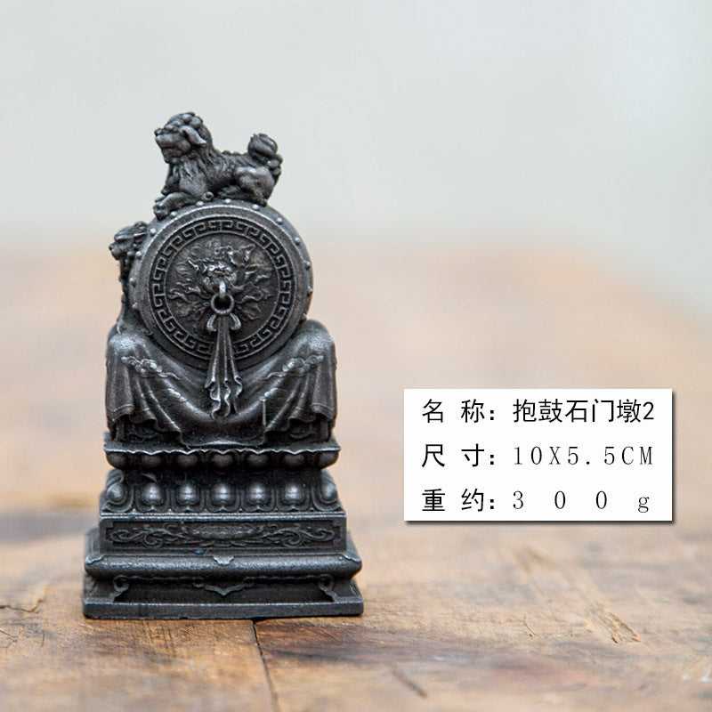 New Chinese-Style National-Inspired Cast Iron Imitation Drum Stone Doorstop Desktop Ornament, Handcrafted Tea Pet in Natural Finish